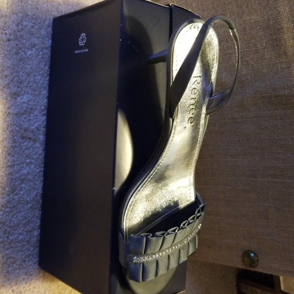 Shoes - Picture 2 of 3